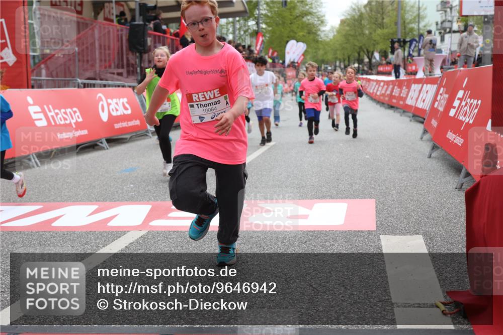 25.04.2026 - Das Zehntel Strokosch-Dieckow http://msf.ph/oto/9646942 25.04.2026 13:06:10 Ziel 10060, 10128, 10131, 10334, 10662, 10723, 10724, 10726, 10754, 10773, 11046, 11050, 11190, 11209, 11225, 11450, 11600, 12027, 12496, 12512, 12820 meine-sportfotos.de