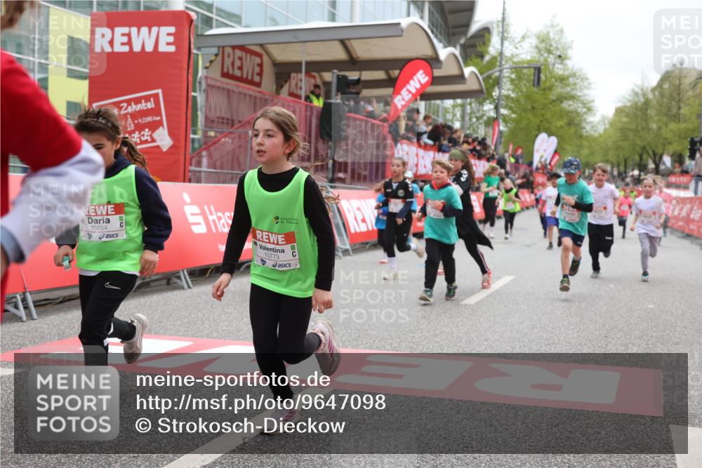 25.04.2026 - Das Zehntel Strokosch-Dieckow http://msf.ph/oto/9647098 25.04.2026 13:06:06 Ziel 10060, 10131, 10334, 10662, 10723, 10724, 10726, 10754, 10773, 11190, 11209, 11225, 11450, 12186, 12215, 12384, 12385, 12496, 12512, 12820 meine-sportfotos.de