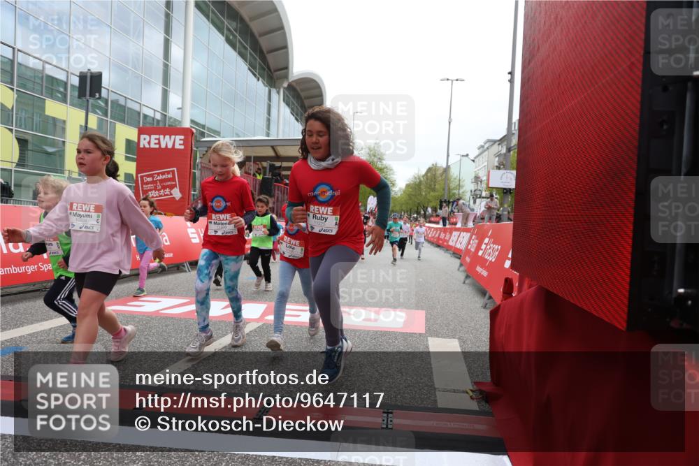 25.04.2026 - Das Zehntel Strokosch-Dieckow http://msf.ph/oto/9647117 25.04.2026 13:06:05 Ziel 10060, 10334, 10662, 10723, 10724, 10726, 10754, 10773, 11190, 11209, 11225, 11450, 12186, 12215, 12384, 12385, 12512 meine-sportfotos.de