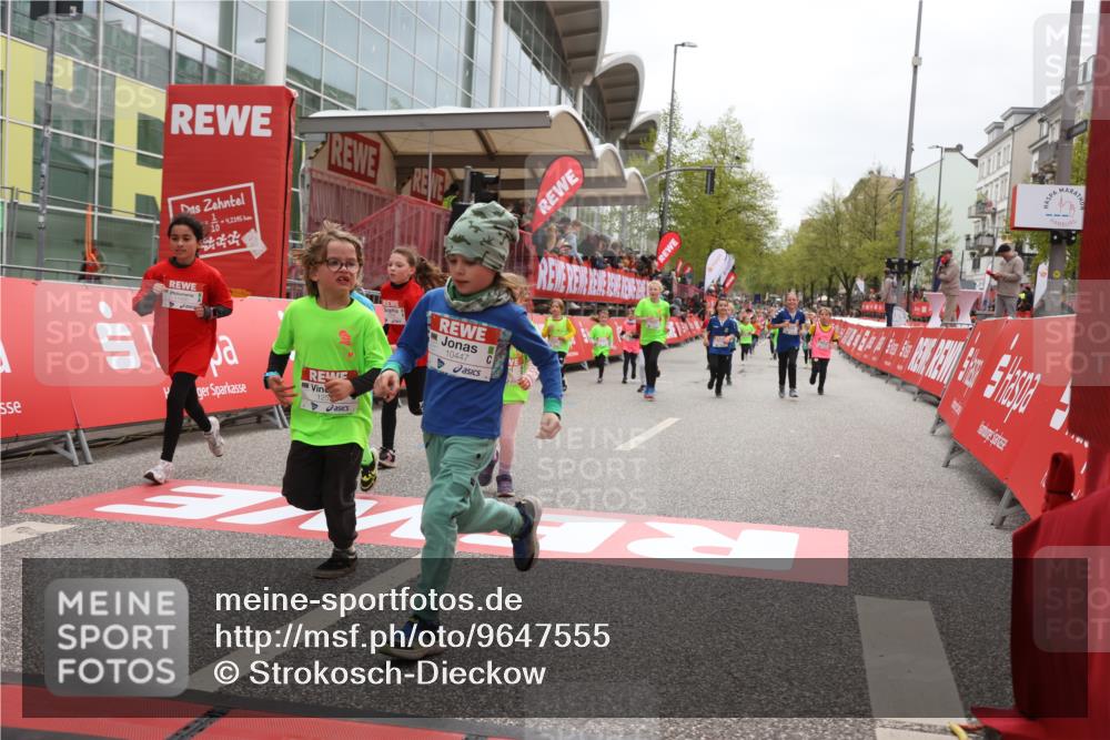 25.04.2026 - Das Zehntel Strokosch-Dieckow http://msf.ph/oto/9647555 25.04.2026 13:05:49 Ziel 10111, 10113, 10447, 10750, 10769, 10980, 11000, 12501, 12513, 12551, 12553 meine-sportfotos.de
