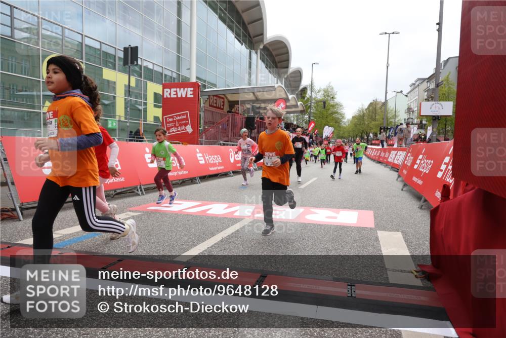 25.04.2026 - Das Zehntel Strokosch-Dieckow http://msf.ph/oto/9648128 25.04.2026 13:05:29 Ziel 10019, 10023, 10024, 10109, 10112, 10122, 10124, 10126, 10943, 11242, 11244, 11679, 11776, 12076, 12261, 12290, 12346, 12355 meine-sportfotos.de