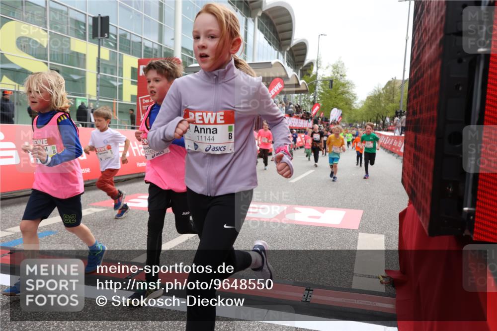 25.04.2026 - Das Zehntel Strokosch-Dieckow http://msf.ph/oto/9648550 25.04.2026 13:01:22 Ziel 10085, 10123, 10214, 10265, 10470, 10478, 11130, 11144, 11182, 11398, 11428, 11580, 11610, 12369, 13035 meine-sportfotos.de