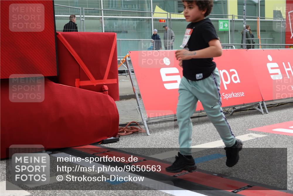 25.04.2026 - Das Zehntel Strokosch-Dieckow http://msf.ph/oto/9650563 25.04.2026 13:13:38 Ziel 11384 meine-sportfotos.de