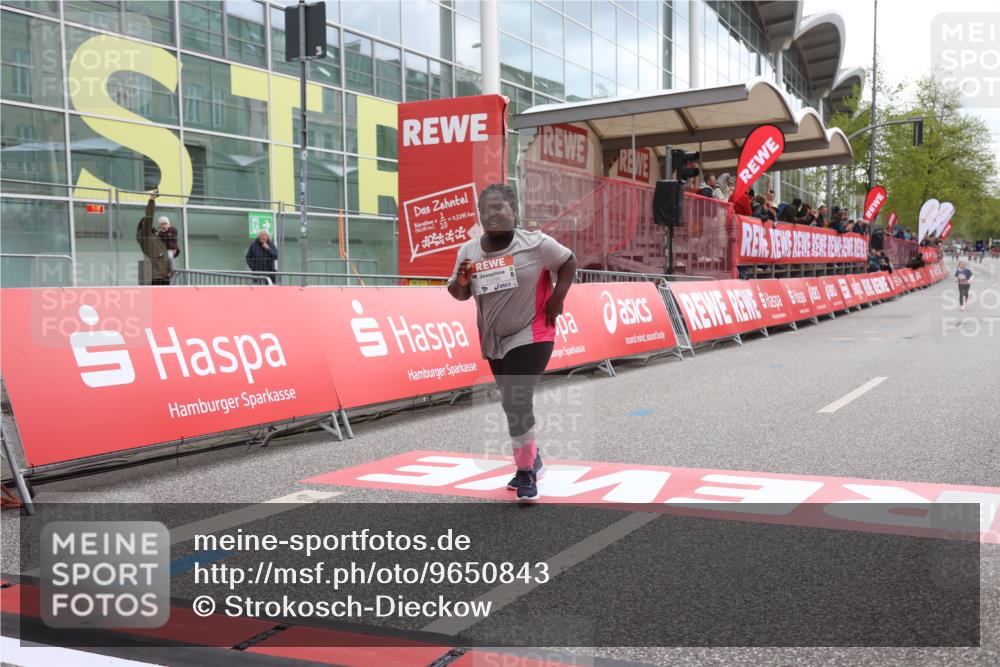 25.04.2026 - Das Zehntel Strokosch-Dieckow http://msf.ph/oto/9650843 25.04.2026 13:12:26 Ziel 10299, 11364, 12536 meine-sportfotos.de