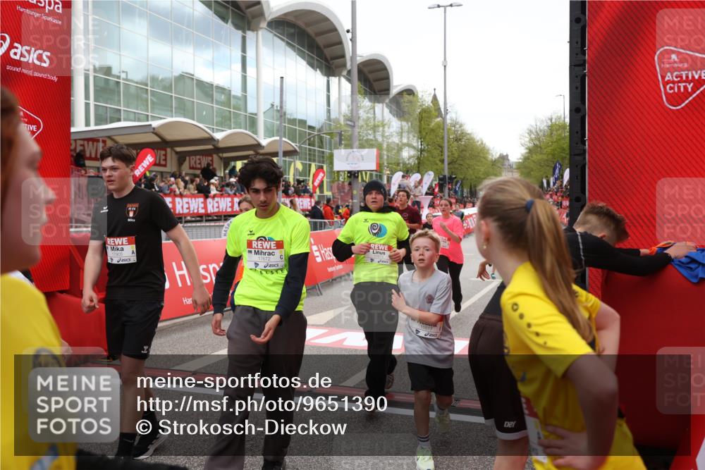 25.04.2026 - Das Zehntel Strokosch-Dieckow http://msf.ph/oto/9651390 25.04.2026 14:53:00 Ziel 15281, 15334, 15406, 15817, 15838, 15888, 15964, 16114, 16426, 16527, 16567, 16709, 16762, 16840, 17097, 17442, 17443, 17476, 17672, 17673, 17855, 17856, 17905, 17995, 18306 meine-sportfotos.de