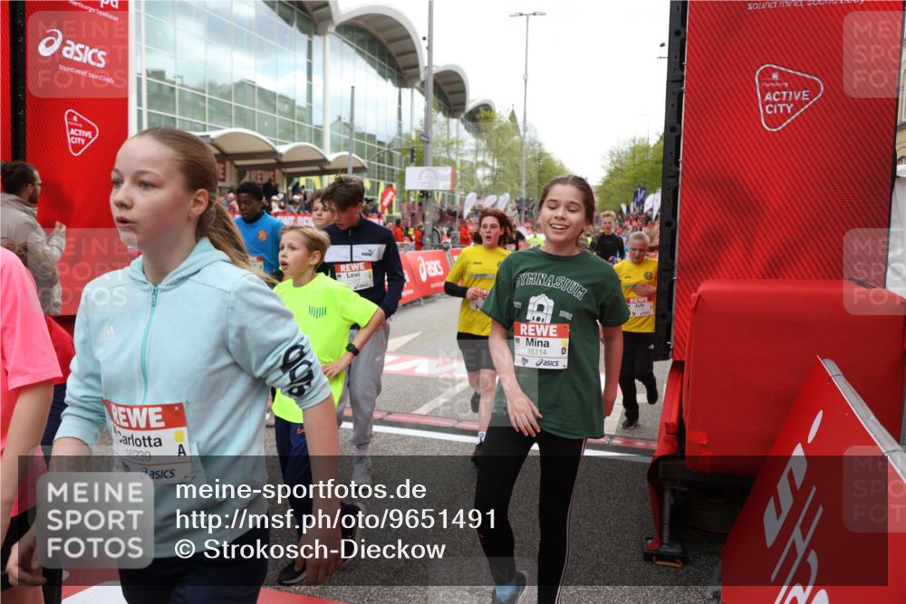 25.04.2026 - Das Zehntel Strokosch-Dieckow http://msf.ph/oto/9651491 25.04.2026 14:52:56 Ziel 15118, 15265, 15334, 15406, 15642, 15836, 15957, 15964, 16114, 16239, 16426, 16508, 16527, 16589, 16831, 16840, 16960, 17257, 17442, 17443, 17856, 17905, 17995, 18306 meine-sportfotos.de