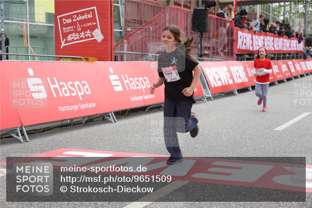 25.04.2026 - Das Zehntel Strokosch-Dieckow http://msf.ph/oto/9651509 25.04.2026 13:10:42 Ziel 10923, 10936, 11686, 11687, 12610 meine-sportfotos.de