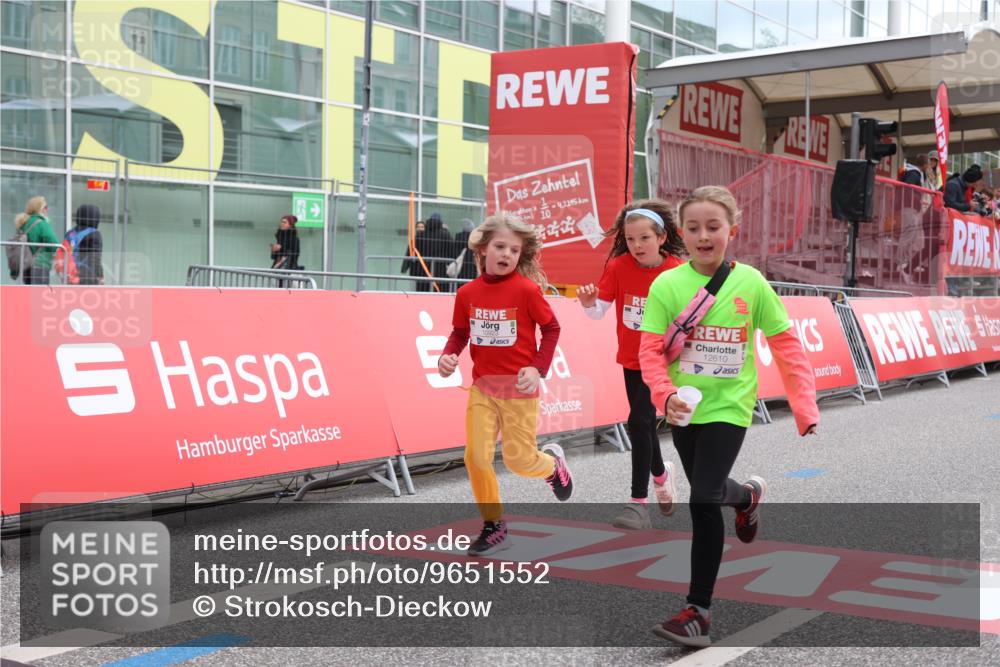 25.04.2026 - Das Zehntel Strokosch-Dieckow http://msf.ph/oto/9651552 25.04.2026 13:10:40 Ziel 10923, 10936, 11686, 11687, 12610 meine-sportfotos.de