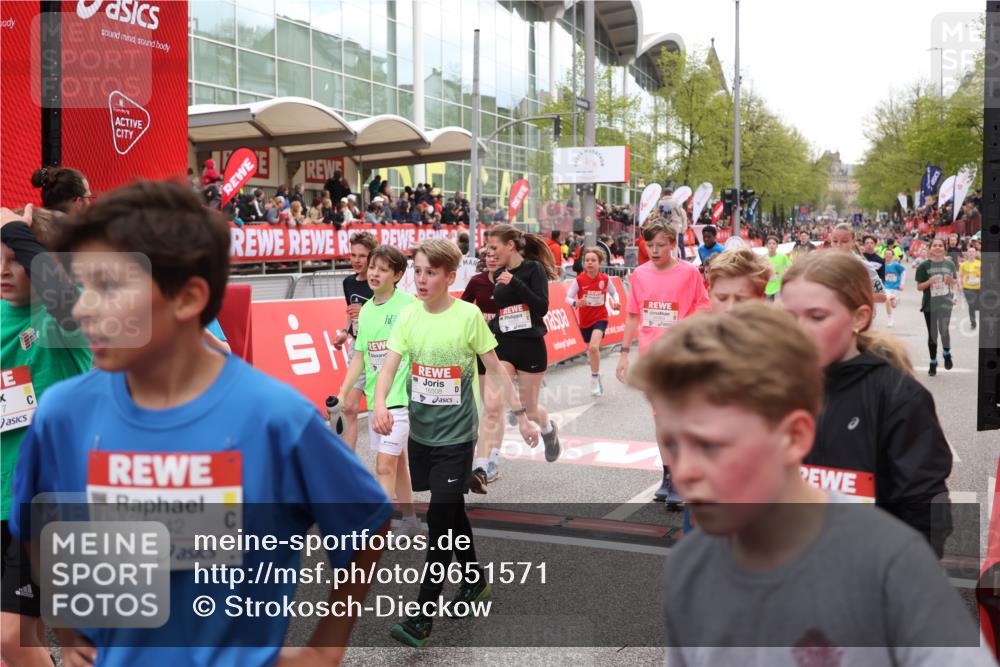 25.04.2026 - Das Zehntel Strokosch-Dieckow http://msf.ph/oto/9651571 25.04.2026 14:52:52 Ziel 15059, 15064, 15118, 15265, 15408, 15542, 15544, 15642, 15716, 15751, 15777, 15836, 15837, 15862, 15957, 16114, 16239, 16508, 16589, 16746, 16831, 16960, 17257, 17995, 18184, 18236 meine-sportfotos.de
