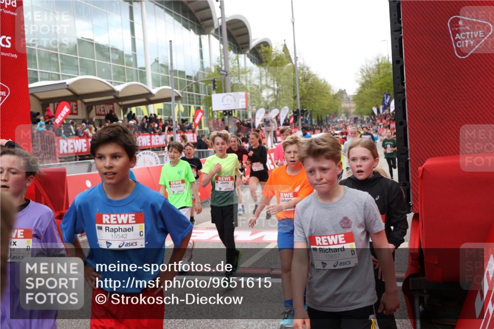 25.04.2026 - Das Zehntel Strokosch-Dieckow http://msf.ph/oto/9651615 25.04.2026 14:52:51 Ziel 15059, 15064, 15118, 15259, 15265, 15408, 15542, 15544, 15642, 15716, 15751, 15777, 15836, 15837, 15862, 15957, 16239, 16508, 16589, 16746, 16831, 16960, 17229, 17257, 18184, 18236 meine-sportfotos.de