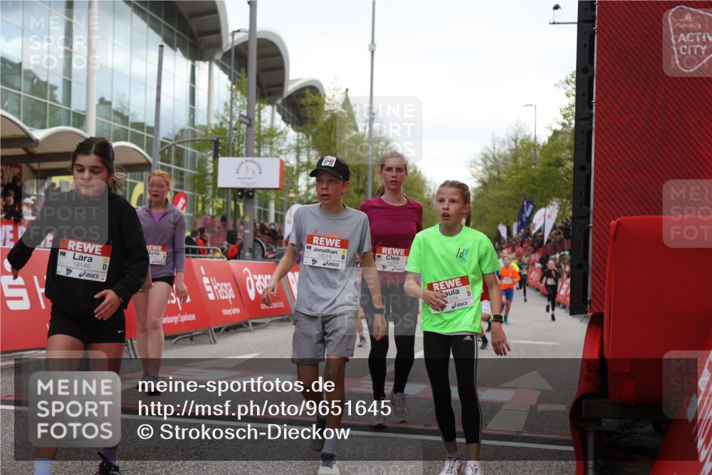 25.04.2026 - Das Zehntel Strokosch-Dieckow http://msf.ph/oto/9651645 25.04.2026 14:52:46 Ziel 15059, 15259, 15267, 15268, 15319, 15366, 15408, 15542, 15544, 15562, 15751, 15790, 15793, 15837, 15862, 16436, 16746, 17065, 17071, 17229, 17758, 17811, 17920, 18006, 18014, 18146, 18236 meine-sportfotos.de