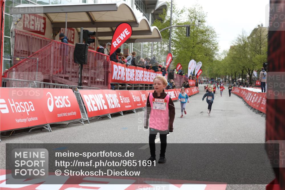 25.04.2026 - Das Zehntel Strokosch-Dieckow http://msf.ph/oto/9651691 25.04.2026 13:10:26 Ziel 10690, 10698, 10927, 10940, 10945, 11370, 11382, 11549, 12684, 12728, 12803 meine-sportfotos.de
