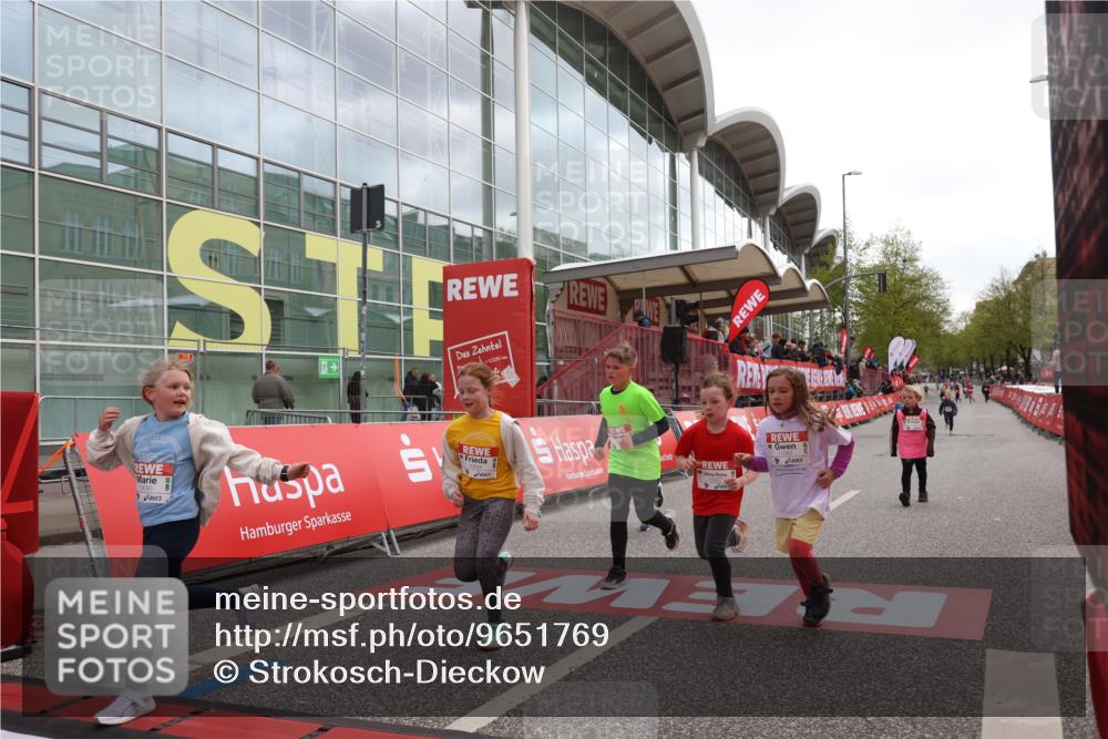 25.04.2026 - Das Zehntel Strokosch-Dieckow http://msf.ph/oto/9651769 25.04.2026 13:10:24 Ziel 10690, 10698, 10927, 10940, 10945, 11370, 11382, 12684, 12728, 12803 meine-sportfotos.de