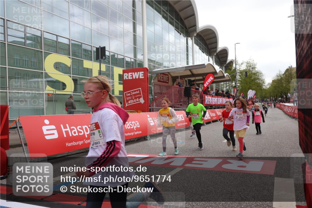 25.04.2026 - Das Zehntel Strokosch-Dieckow http://msf.ph/oto/9651774 25.04.2026 13:10:23 Ziel 10690, 10698, 10927, 10940, 10945, 11370, 11382, 12124, 12564, 12575, 12684, 12728, 12803 meine-sportfotos.de
