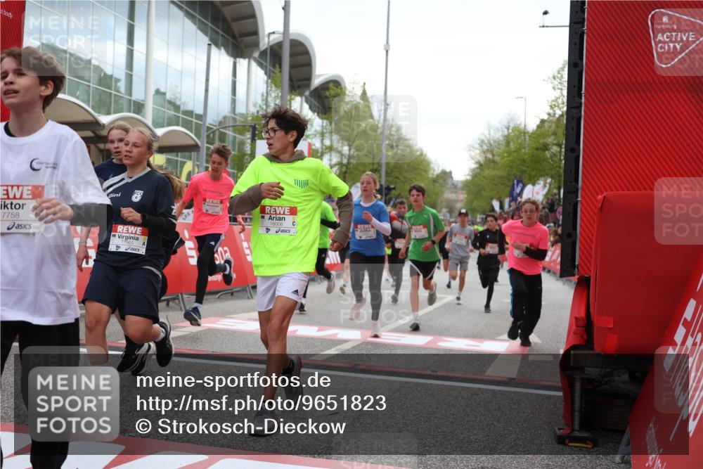 25.04.2026 - Das Zehntel Strokosch-Dieckow http://msf.ph/oto/9651823 25.04.2026 14:52:42 Ziel 15267, 15268, 15319, 15366, 15562, 15643, 15697, 15790, 15793, 16436, 16733, 17065, 17071, 17100, 17101, 17245, 17577, 17758, 17811, 17914, 17920, 18006, 18014, 18027, 18130, 18146 meine-sportfotos.de