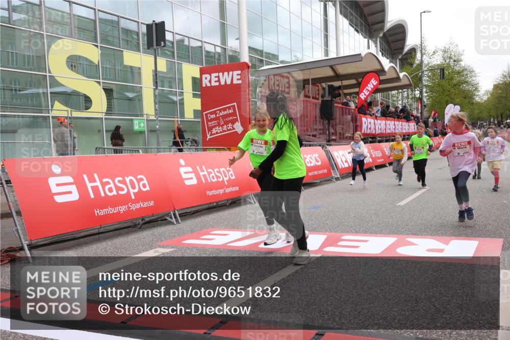 25.04.2026 - Das Zehntel Strokosch-Dieckow http://msf.ph/oto/9651832 25.04.2026 13:10:22 Ziel 10690, 10698, 10927, 10940, 11370, 11382, 12124, 12564, 12575, 12728, 12803 meine-sportfotos.de
