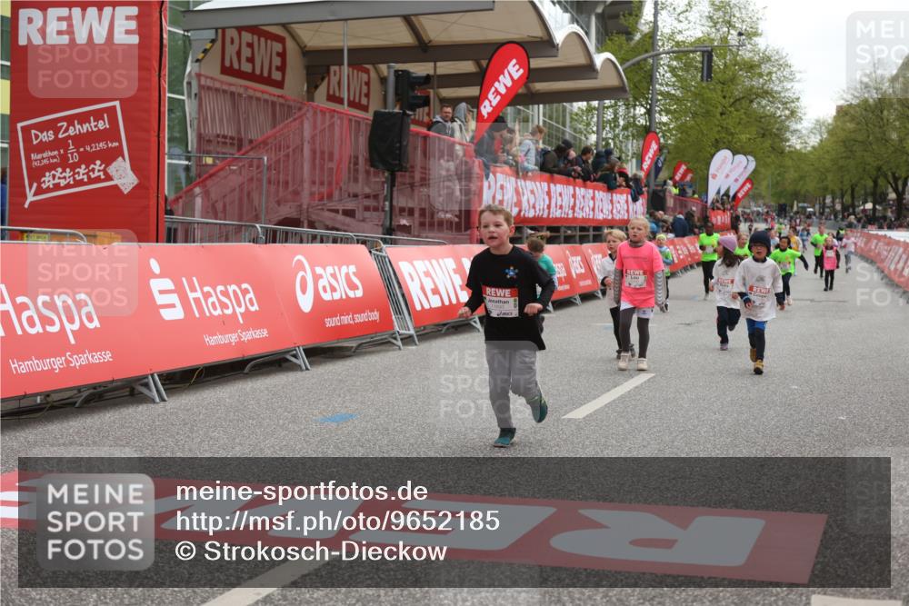 25.04.2026 - Das Zehntel Strokosch-Dieckow http://msf.ph/oto/9652185 25.04.2026 13:10:11 Ziel 10036, 10045, 10721, 11240, 11243, 11693 meine-sportfotos.de