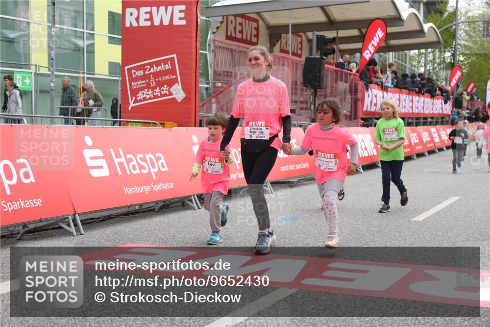 25.04.2026 - Das Zehntel Strokosch-Dieckow http://msf.ph/oto/9652430 25.04.2026 13:10:07 Ziel 10036, 10045, 10721, 11240, 11243 meine-sportfotos.de
