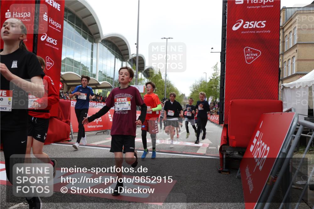 25.04.2026 - Das Zehntel Strokosch-Dieckow http://msf.ph/oto/9652915 25.04.2026 14:52:27 Ziel 15119, 15283, 15310, 15316, 15343, 15344, 15882, 16055, 16155, 16343, 16372, 16430, 16528, 16779, 17042, 17043, 17332, 17490, 18073, 18202 meine-sportfotos.de