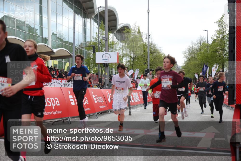 25.04.2026 - Das Zehntel Strokosch-Dieckow http://msf.ph/oto/9653035 25.04.2026 14:52:26 Ziel 15119, 15310, 15316, 15343, 15344, 15882, 16155, 16343, 16372, 16430, 16528, 16779, 16870, 17042, 17043, 17046, 17332, 17490, 17705, 18073, 18202, 18332 meine-sportfotos.de