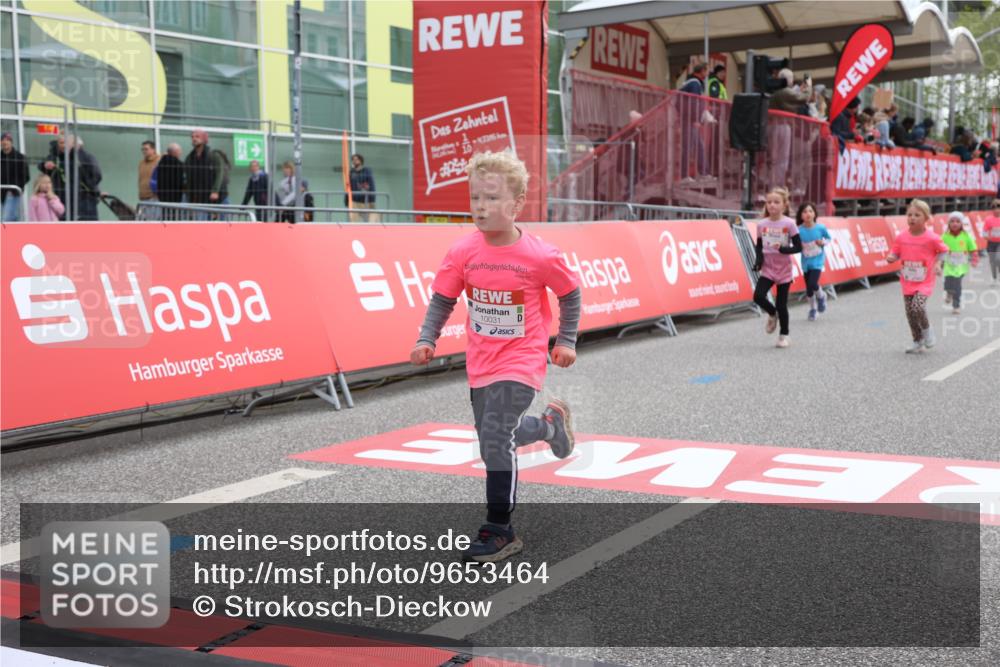 25.04.2026 - Das Zehntel Strokosch-Dieckow http://msf.ph/oto/9653464 25.04.2026 13:09:30 Ziel 10034, 10920, 10931, 11357, 12095, 12100 meine-sportfotos.de