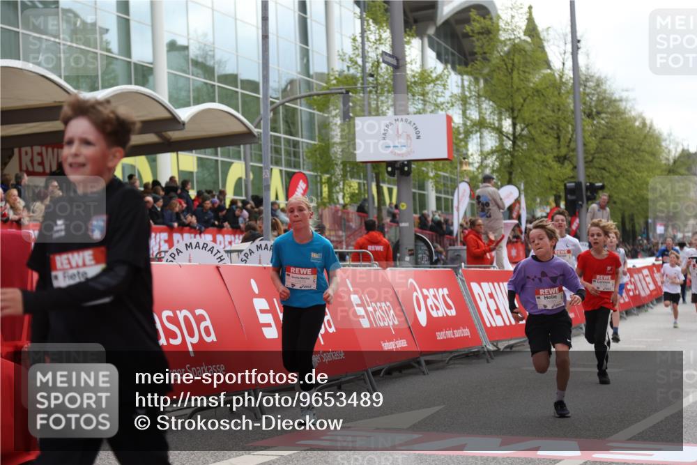 25.04.2026 - Das Zehntel Strokosch-Dieckow http://msf.ph/oto/9653489 25.04.2026 14:52:18 Ziel 15005, 15333, 15548, 15863, 15881, 15896, 16870, 17046, 17573, 17659, 17705, 17748, 17871, 17875, 18169, 18332 meine-sportfotos.de