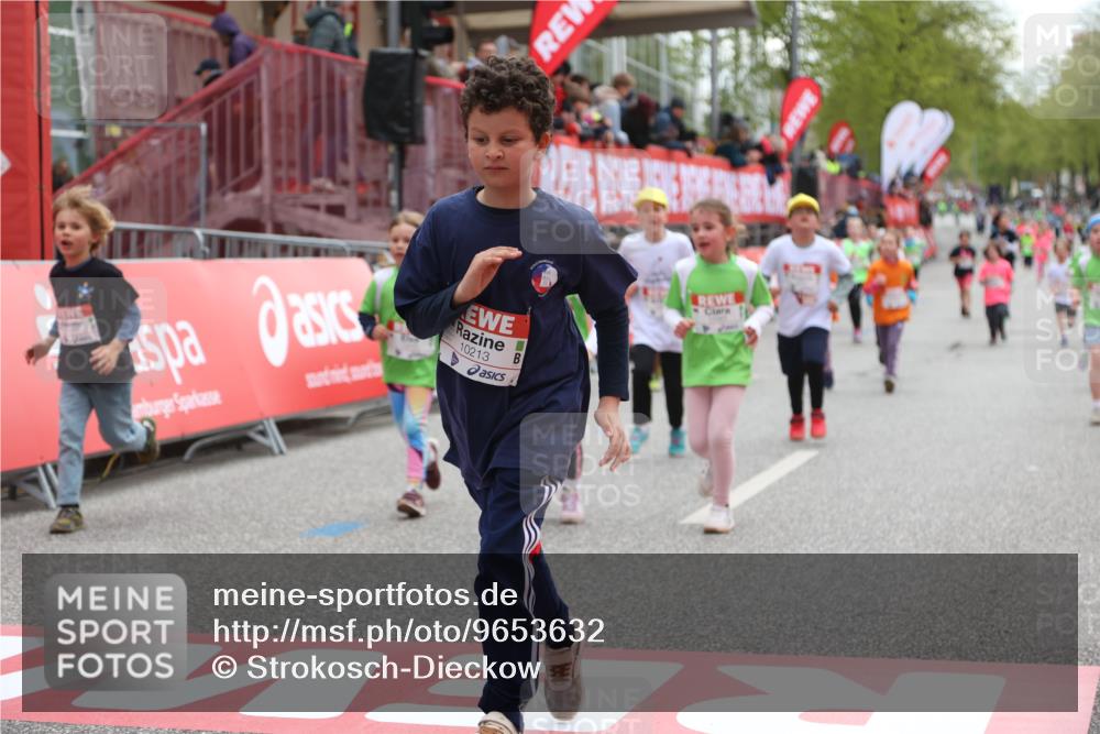 25.04.2026 - Das Zehntel Strokosch-Dieckow http://msf.ph/oto/9653632 25.04.2026 13:09:11 Ziel 10213, 11695, 12065, 12070, 12075, 12535, 12566 meine-sportfotos.de