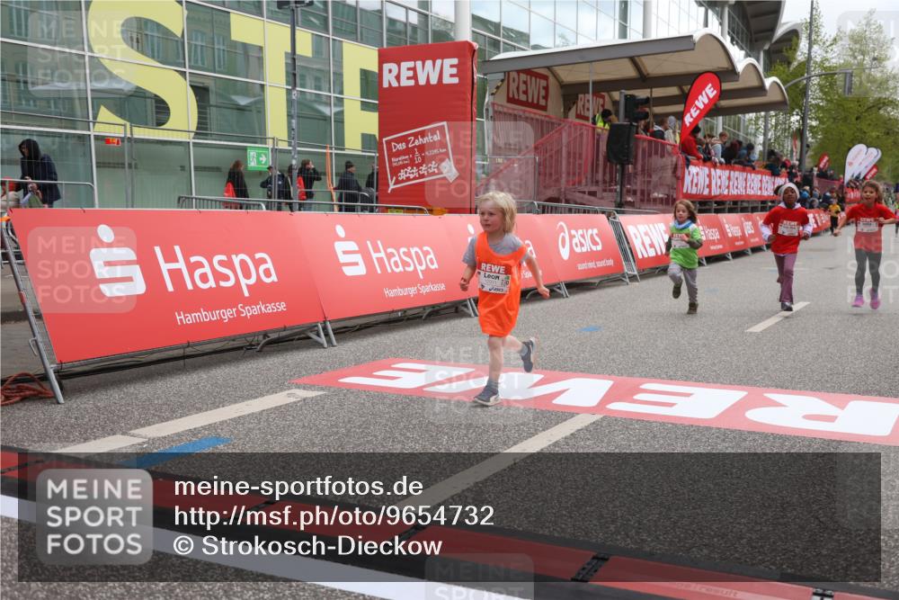 25.04.2026 - Das Zehntel Strokosch-Dieckow http://msf.ph/oto/9654732 25.04.2026 13:08:38 Ziel 10319, 10946, 12611, 12639, 12931 meine-sportfotos.de