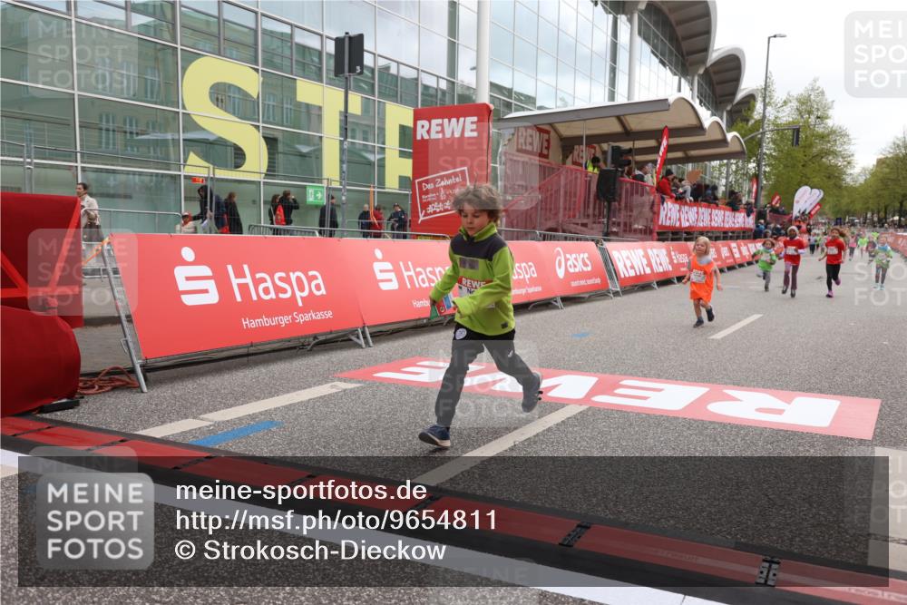 25.04.2026 - Das Zehntel Strokosch-Dieckow http://msf.ph/oto/9654811 25.04.2026 13:08:36 Ziel 11129, 12352, 12611, 12639, 12921, 12931 meine-sportfotos.de