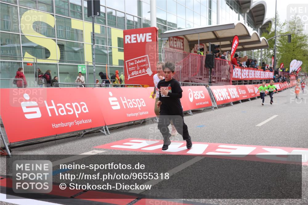 25.04.2026 - Das Zehntel Strokosch-Dieckow http://msf.ph/oto/9655318 25.04.2026 13:08:31 Ziel 10463, 10906, 11129, 12352, 12555, 12626, 12643, 12921 meine-sportfotos.de