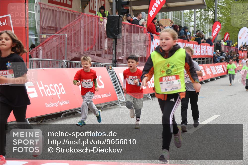 25.04.2026 - Das Zehntel Strokosch-Dieckow http://msf.ph/oto/9656010 25.04.2026 13:08:19 Ziel 10155, 10157, 10290, 10914, 10916, 11045, 11493, 11682, 11700, 11702, 12021 meine-sportfotos.de