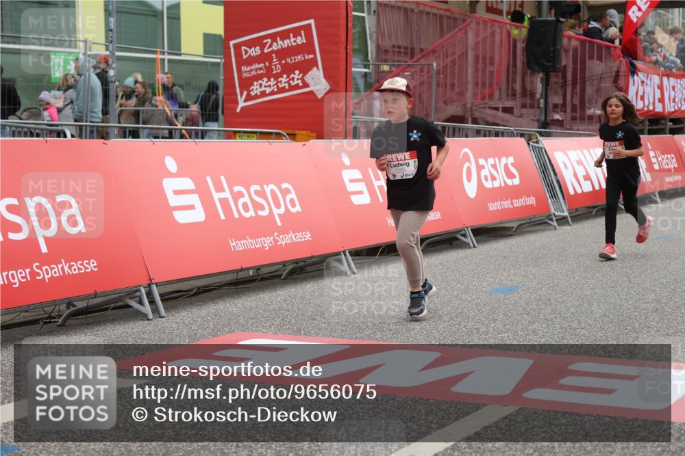 25.04.2026 - Das Zehntel Strokosch-Dieckow http://msf.ph/oto/9656075 25.04.2026 13:08:17 Ziel 10155, 10157, 10320, 11045, 11493, 11533, 11682, 11700, 11702, 12021 meine-sportfotos.de