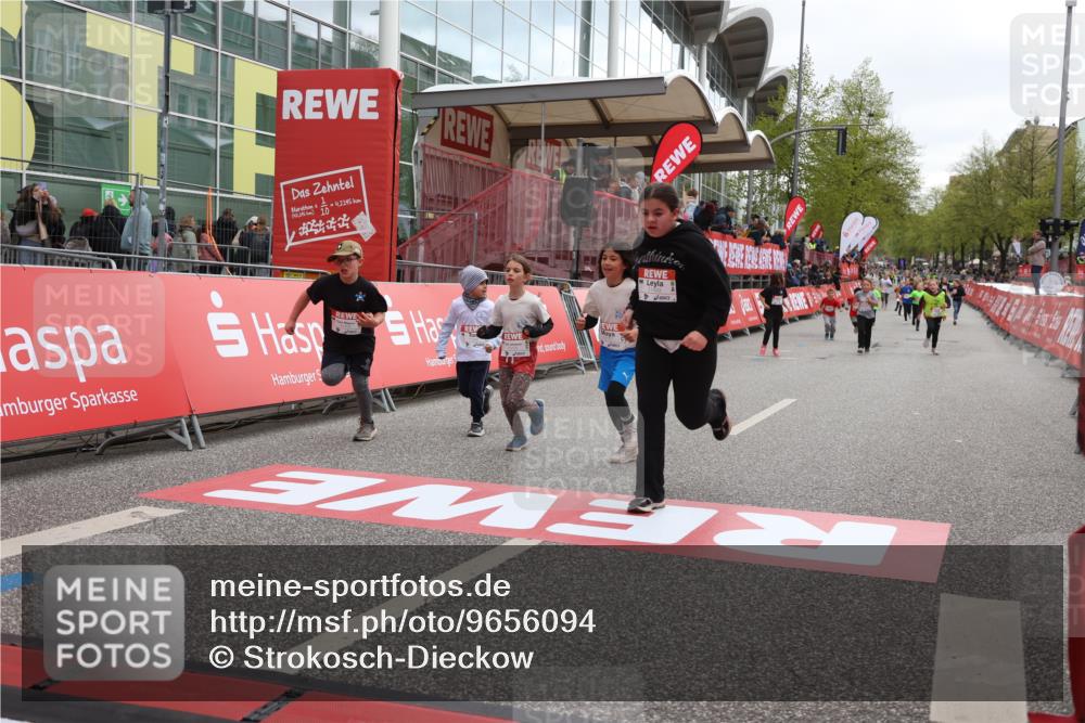 25.04.2026 - Das Zehntel Strokosch-Dieckow http://msf.ph/oto/9656094 25.04.2026 13:08:14 Ziel 10155, 10157, 10320, 11045, 11493, 11533, 11540, 11548, 11702, 12560, 12885 meine-sportfotos.de