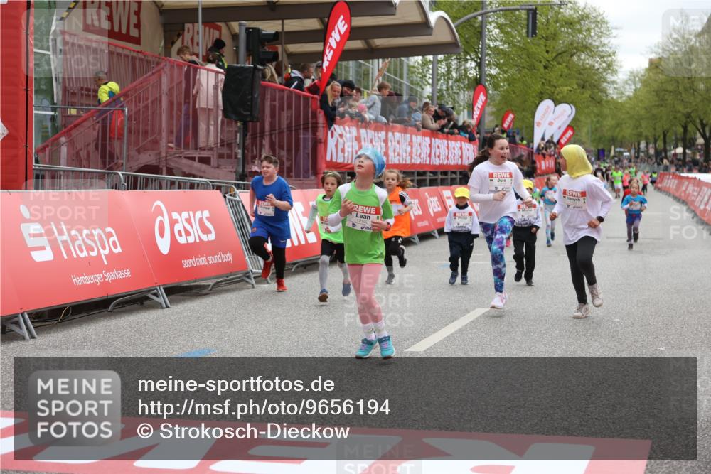 25.04.2026 - Das Zehntel Strokosch-Dieckow http://msf.ph/oto/9656194 25.04.2026 13:07:48 Ziel 10286, 10511, 10746, 11057, 11069, 11518, 11528, 12083, 12102, 12529 meine-sportfotos.de