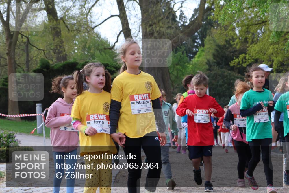 25.04.2026 - Das Zehntel Zöllner http://msf.ph/oto/9657364 25.04.2026 07:47:50 Laufen 37, 1939, 1949, 2206, 3740, 2431 meine-sportfotos.de