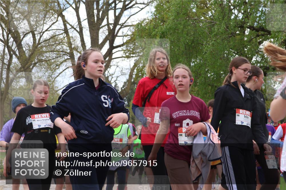 25.04.2026 - Das Zehntel Zöllner http://msf.ph/oto/9657915 25.04.2026 13:45:19 Laufen 18122, 16744, 15337, 16127, 100 meine-sportfotos.de