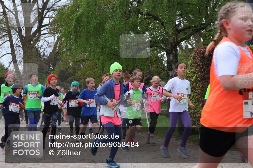 25.04.2026 - Das Zehntel Zöllner http://msf.ph/oto/9658484 25.04.2026 11:43:06 Laufen 10215, 10849, 1943 meine-sportfotos.de