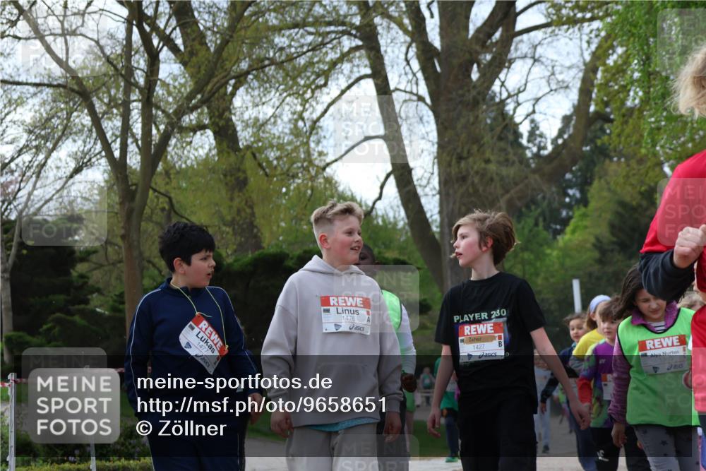 25.04.2026 - Das Zehntel Zöllner http://msf.ph/oto/9658651 25.04.2026 07:48:46 Laufen 1476, 230, 1427, 1360 meine-sportfotos.de