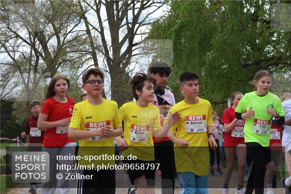 25.04.2026 - Das Zehntel Zöllner http://msf.ph/oto/9658797 25.04.2026 13:45:56 Laufen 17700, 15115, 17495, 17498, 15155, 15156 meine-sportfotos.de