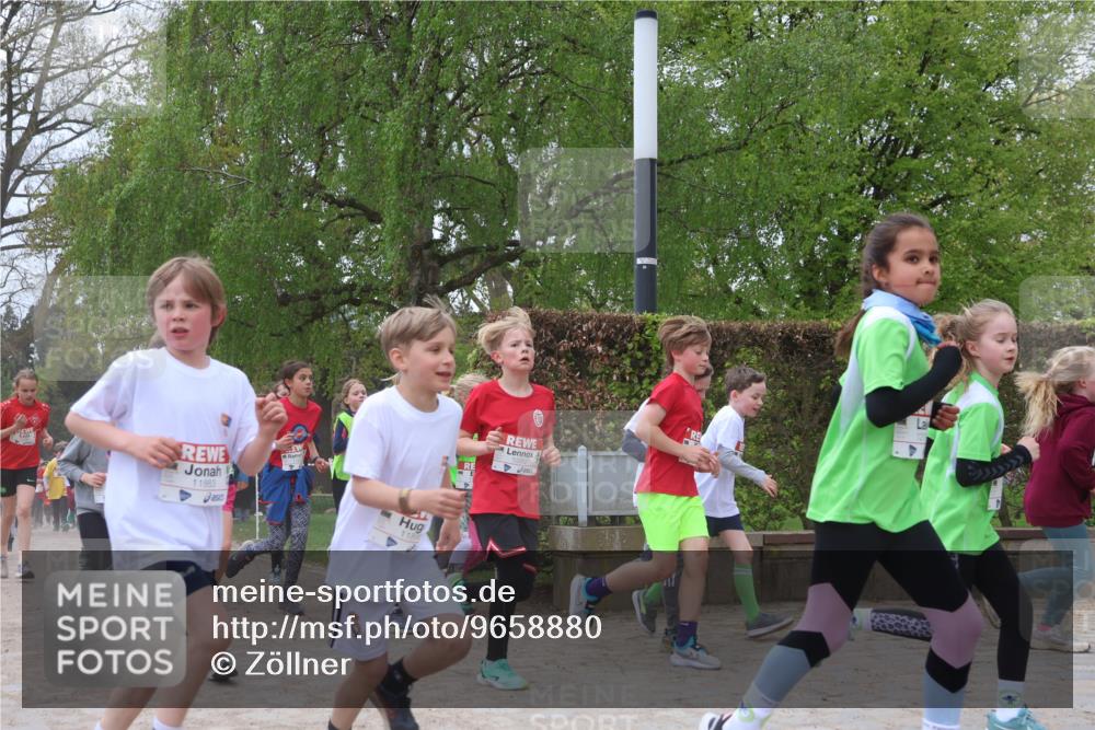 25.04.2026 - Das Zehntel Zöllner http://msf.ph/oto/9658880 25.04.2026 11:43:17 Laufen 11883, 118 meine-sportfotos.de