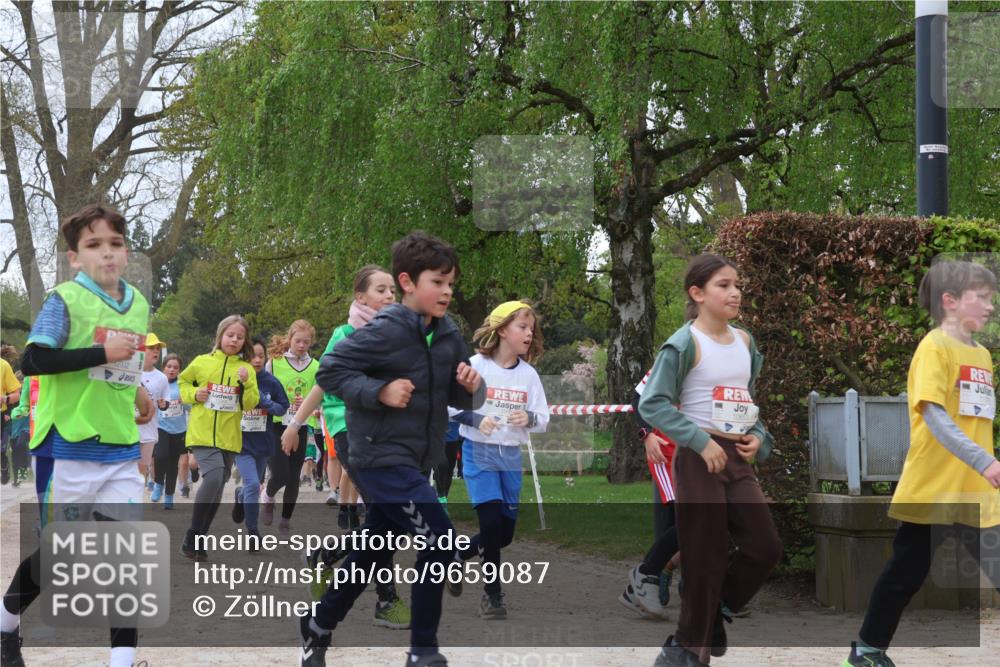 25.04.2026 - Das Zehntel Zöllner http://msf.ph/oto/9659087 25.04.2026 11:43:27 Laufen 2002 meine-sportfotos.de