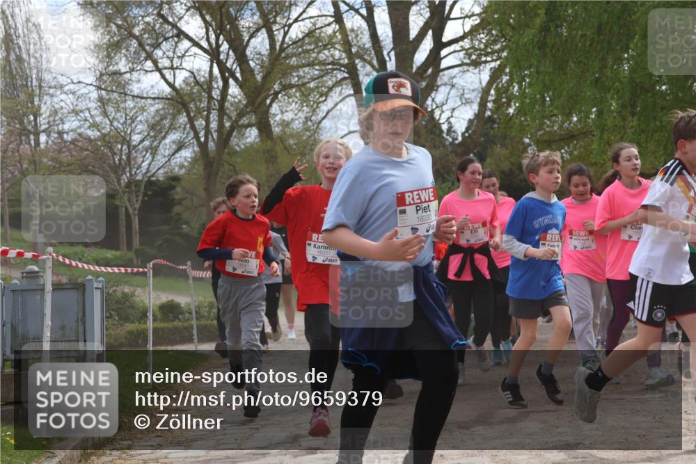 25.04.2026 - Das Zehntel Zöllner http://msf.ph/oto/9659379 25.04.2026 13:46:17 Laufen 16561, 16557, 18330 meine-sportfotos.de