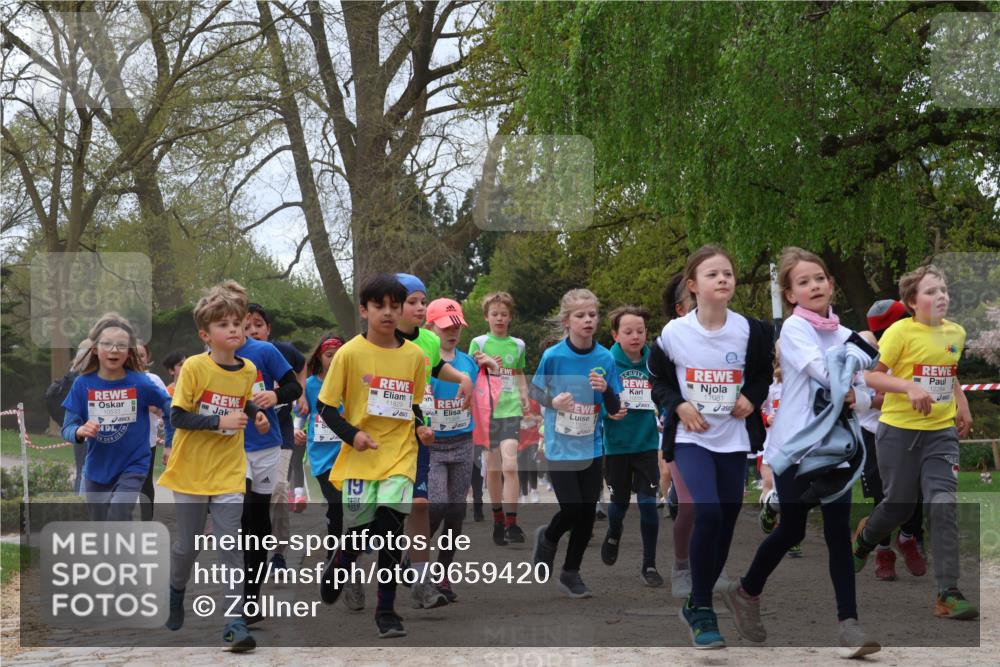 25.04.2026 - Das Zehntel Zöllner http://msf.ph/oto/9659420 25.04.2026 11:43:39 Laufen 11829, 20, 11081, 12284 meine-sportfotos.de