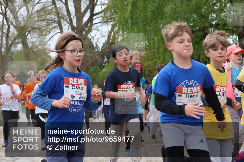 25.04.2026 - Das Zehntel Zöllner http://msf.ph/oto/9659477 25.04.2026 11:43:41 Laufen 10533, 10532, 1170, 113 meine-sportfotos.de