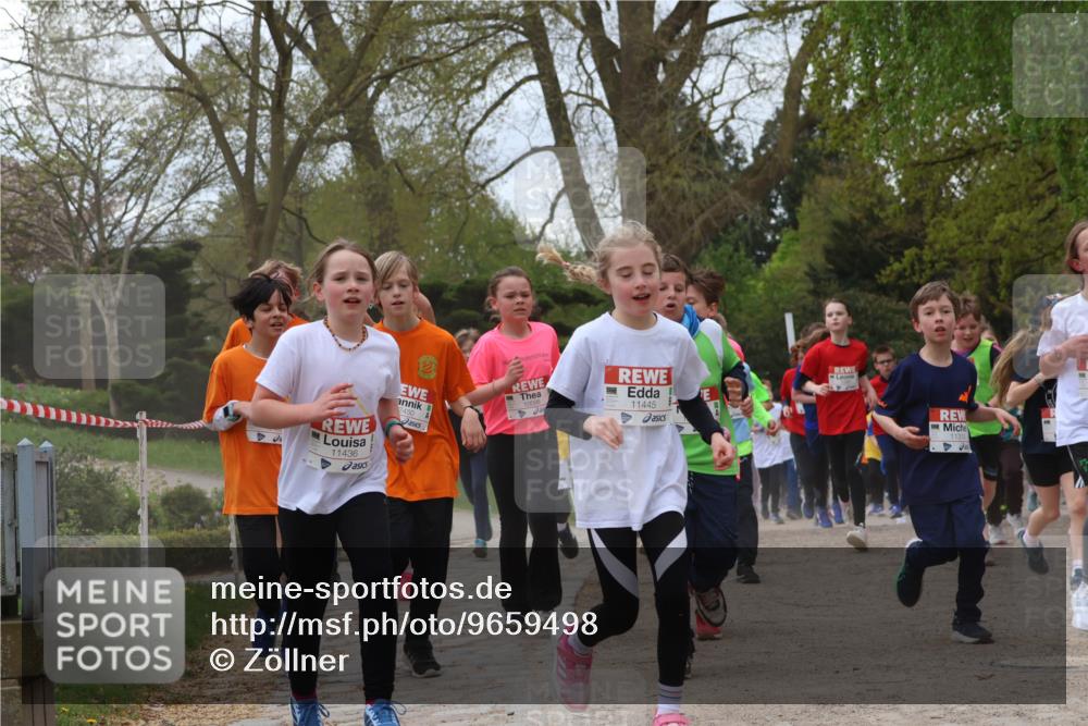 25.04.2026 - Das Zehntel Zöllner http://msf.ph/oto/9659498 25.04.2026 11:43:42 Laufen 2450, 11436, 11445, 11310 meine-sportfotos.de