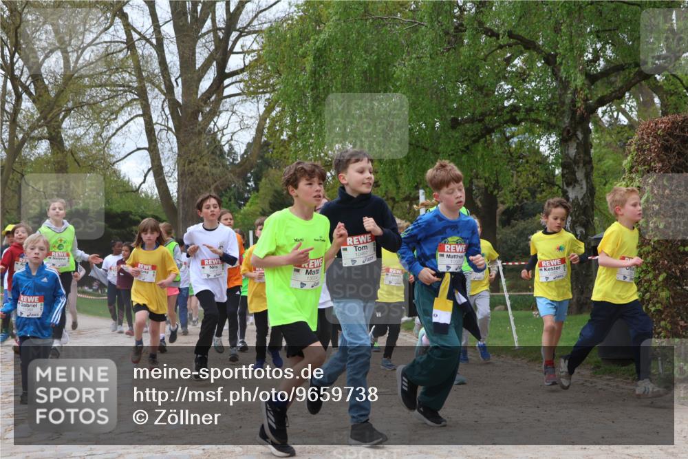 25.04.2026 - Das Zehntel Zöllner http://msf.ph/oto/9659738 25.04.2026 11:43:49 Laufen 10497, 13004 meine-sportfotos.de