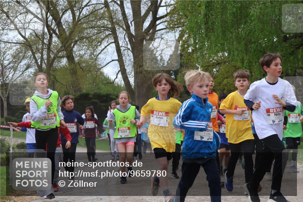 25.04.2026 - Das Zehntel Zöllner http://msf.ph/oto/9659780 25.04.2026 11:43:50 Laufen 12025, 11781, 2413, 1796, 10891, 11068 meine-sportfotos.de