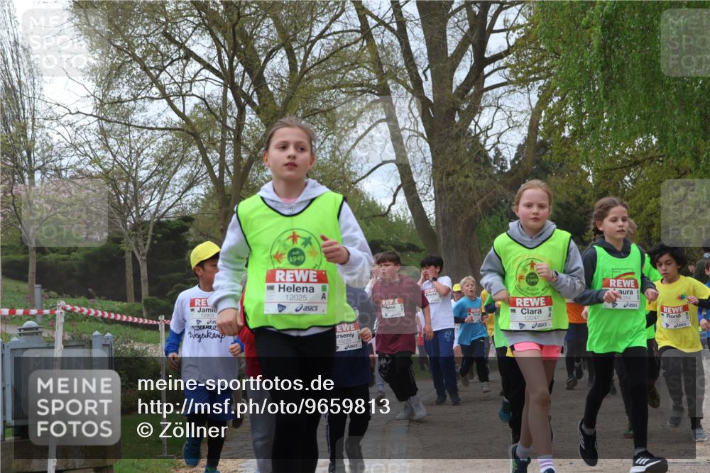 25.04.2026 - Das Zehntel Zöllner http://msf.ph/oto/9659813 25.04.2026 11:43:52 Laufen 12903, 1949, 12025, 10229, 12047, 014 meine-sportfotos.de