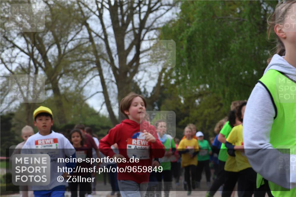 25.04.2026 - Das Zehntel Zöllner http://msf.ph/oto/9659849 25.04.2026 11:43:53 Laufen 10166, 2615 meine-sportfotos.de