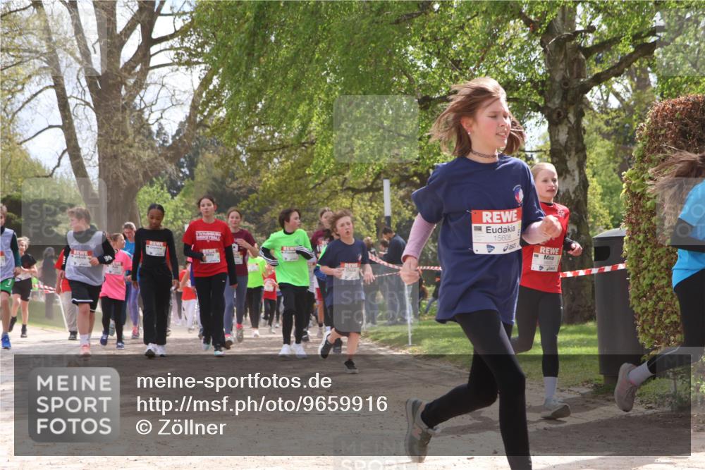 25.04.2026 - Das Zehntel Zöllner http://msf.ph/oto/9659916 25.04.2026 13:46:31 Laufen 15608, 16079 meine-sportfotos.de